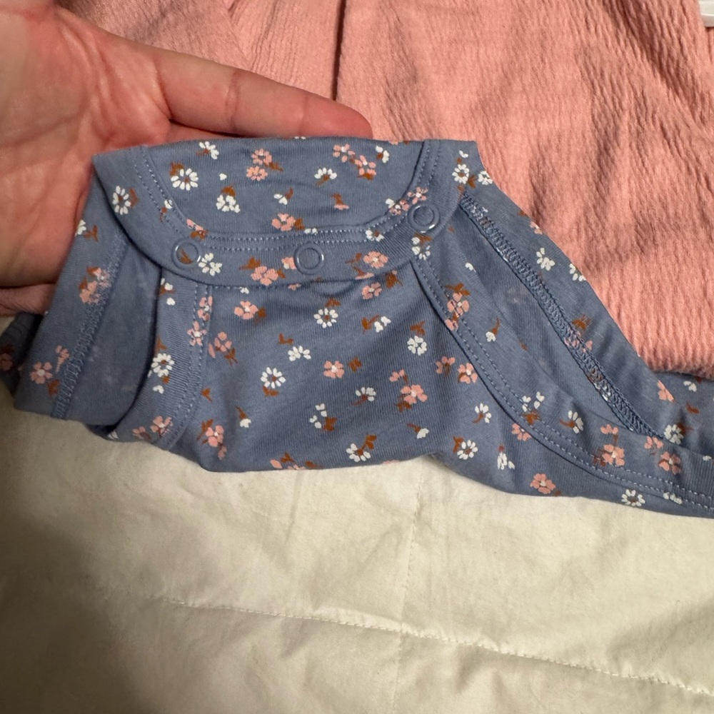 Carter's Set - Picture 4 of 5
